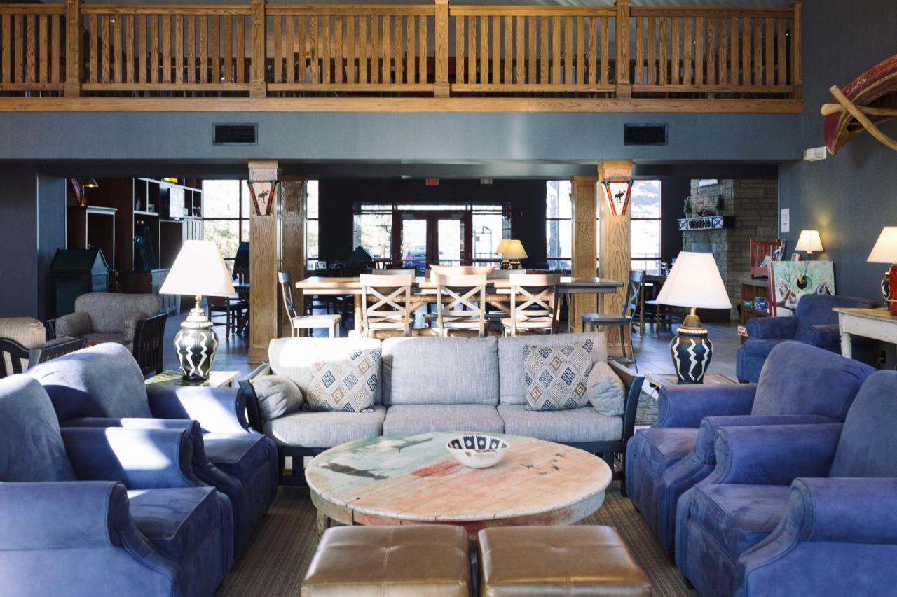 Wildwood Lodge & Suites Clive Exterior foto
